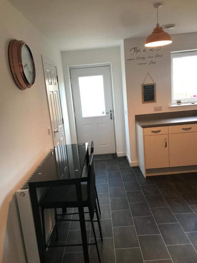 Modern And Bright Home In Quiet And Central Area Inverness Eksteriør billede