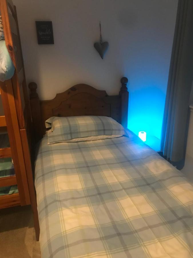 Modern And Bright Home In Quiet And Central Area Inverness Eksteriør billede
